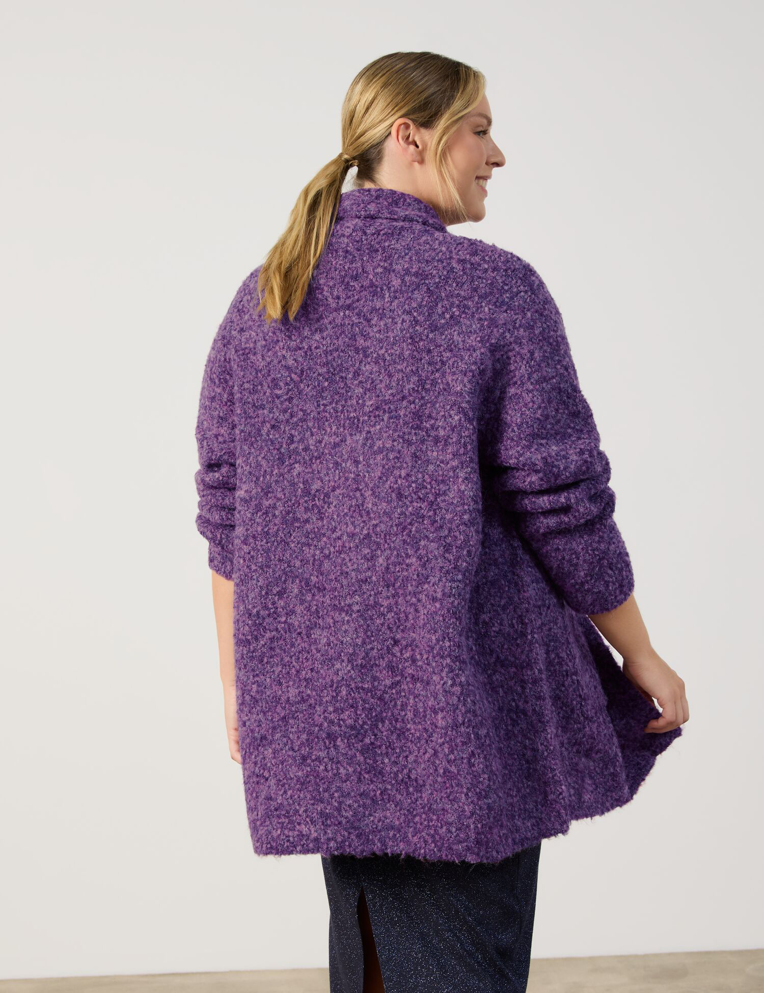 Legere Strickjacke mit Bouclé-Optik