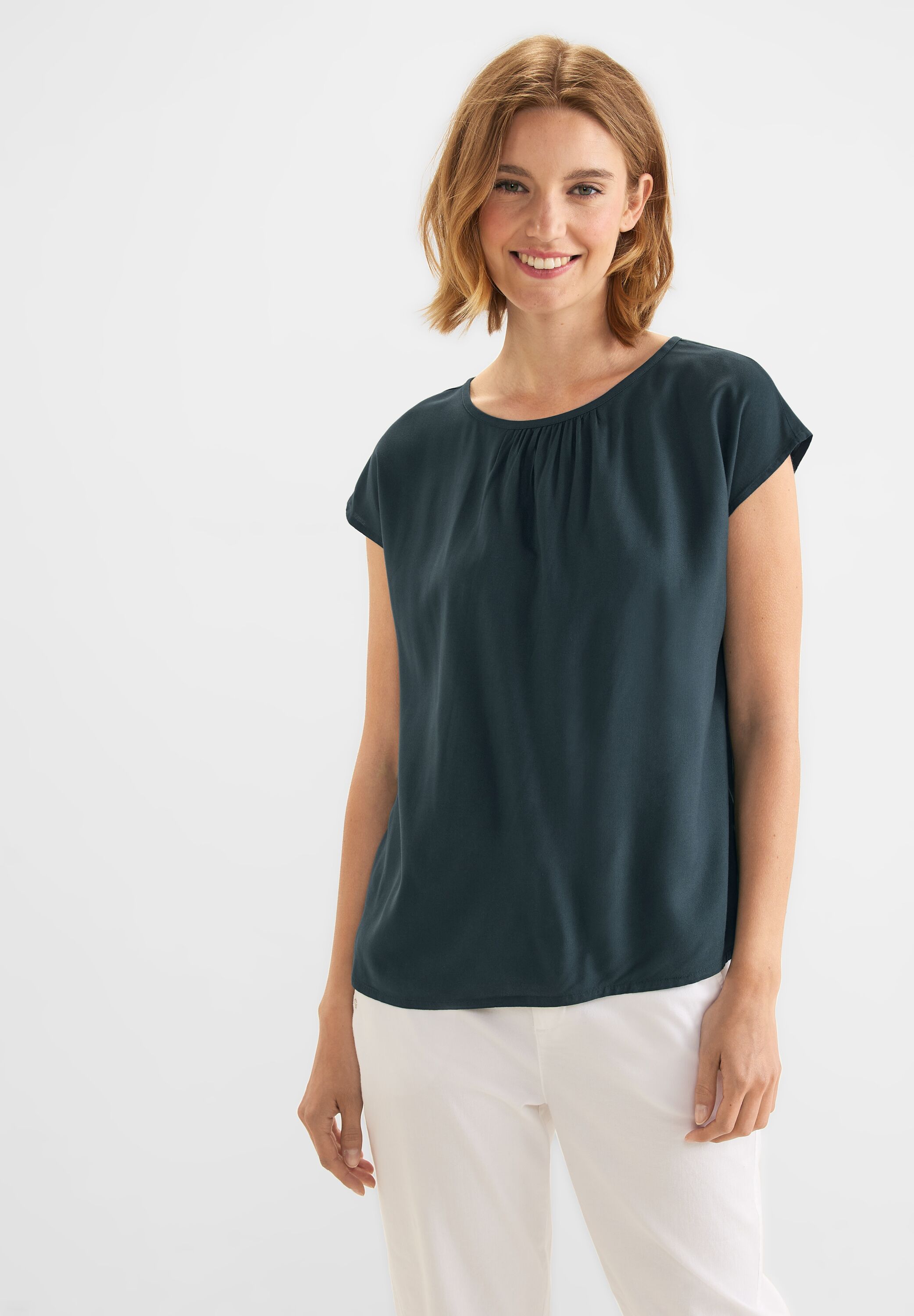 Bluse mit Raffungen