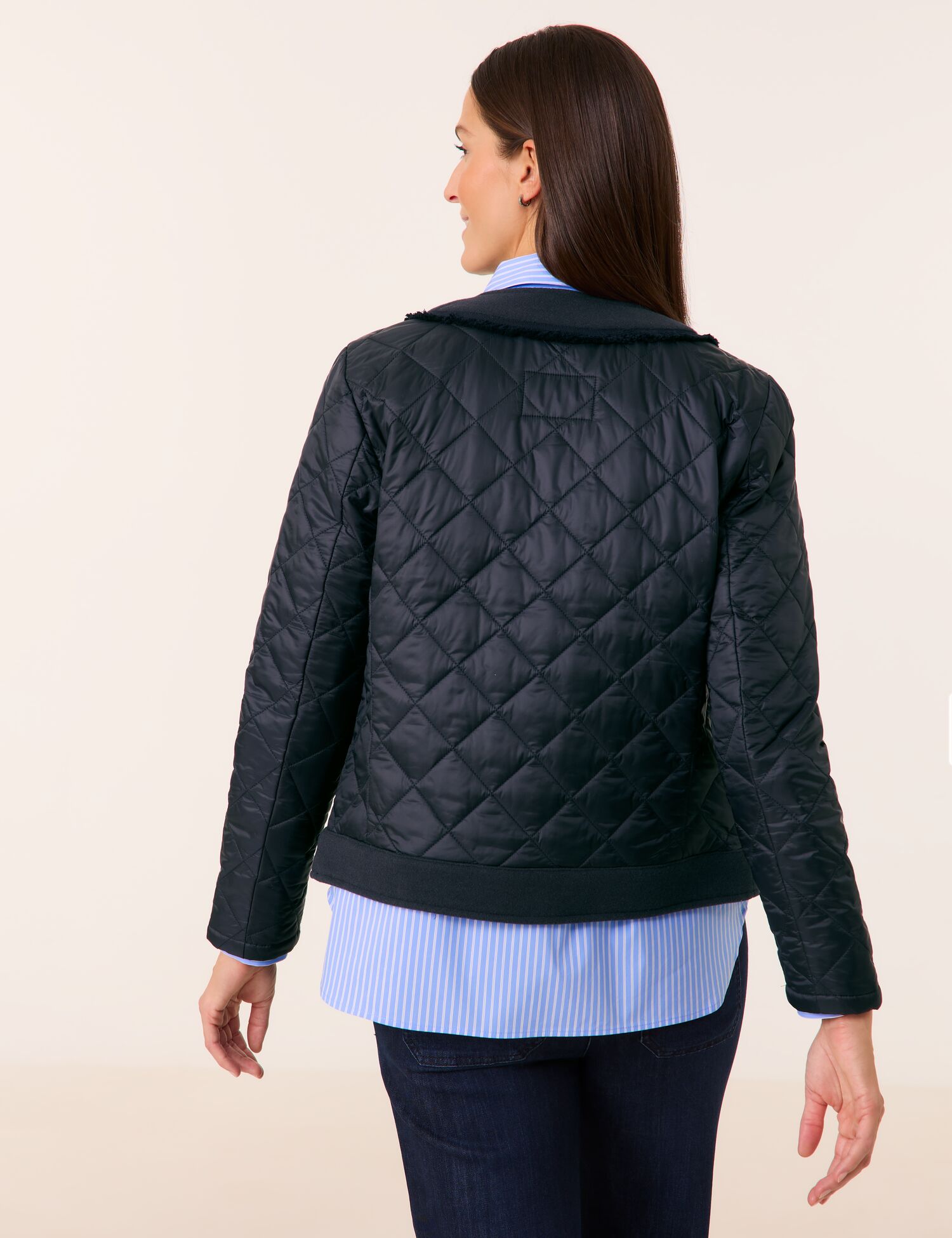 Steppjacke mit Material-Patch